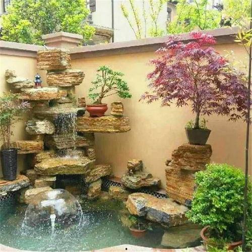 公园假山吃瓜,公园假山下的夏日吃瓜时光